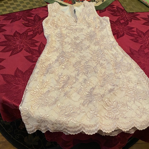 Elegant Cream/Nude Colored Dress By Aziz - Picture 2 of 4